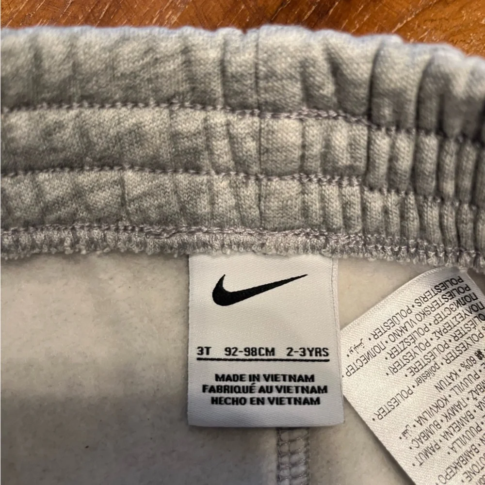 Nike black short